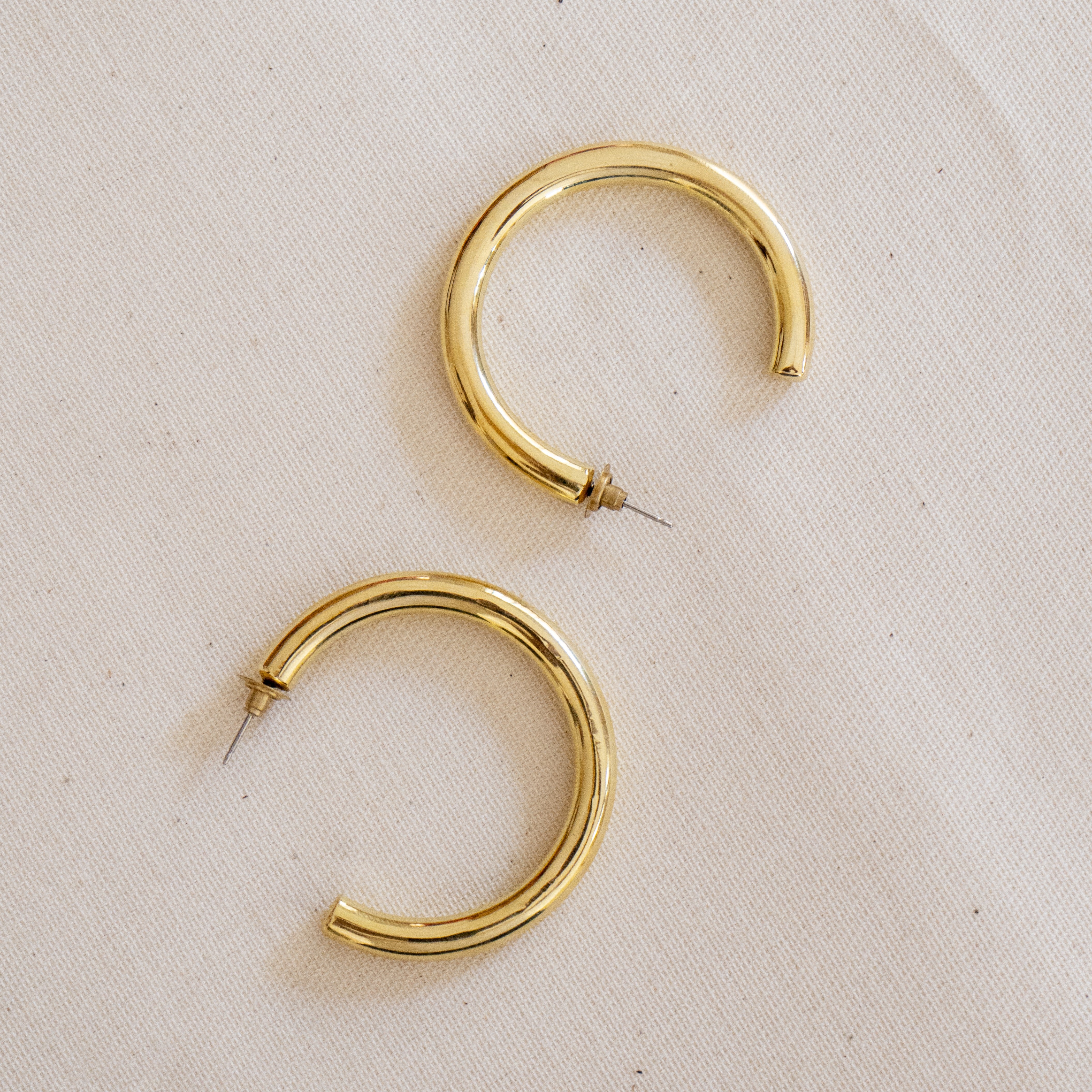 Zuri Earrings - Large Hoop