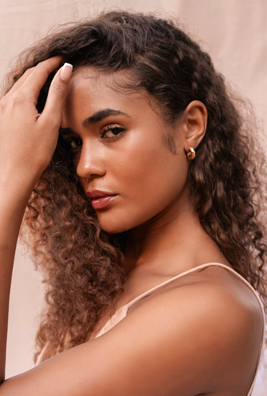 Zuri Huggie Hoop Earring