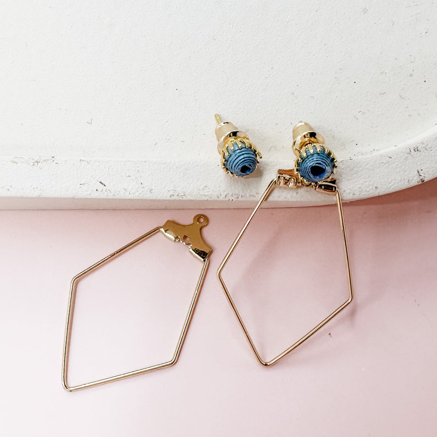 The Geometric Stud Earrings loop