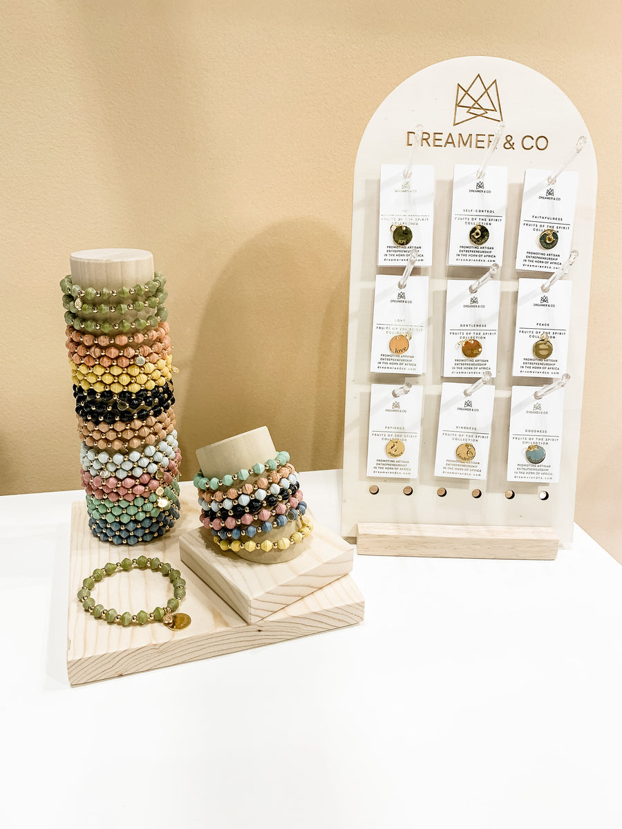 Dreamer & Co Display Stand